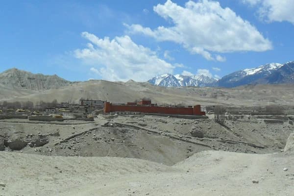 trekking nepal november