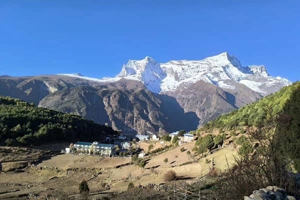 trekking nepal