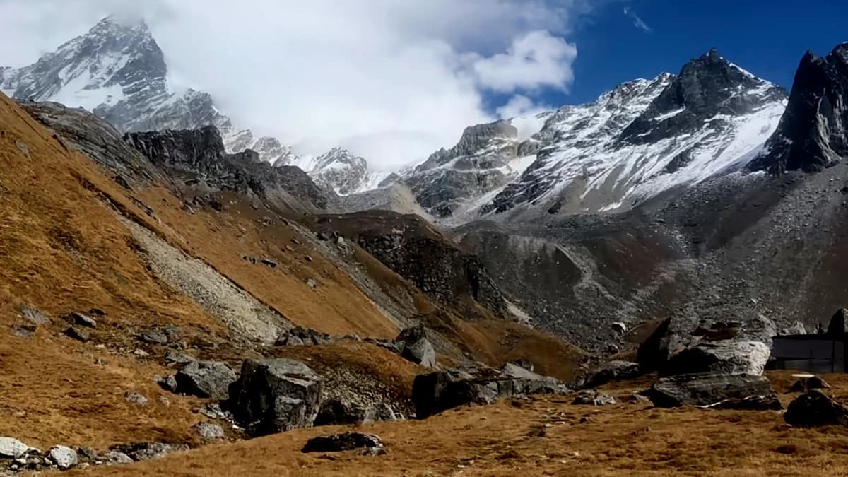 5 days khopra danda trek