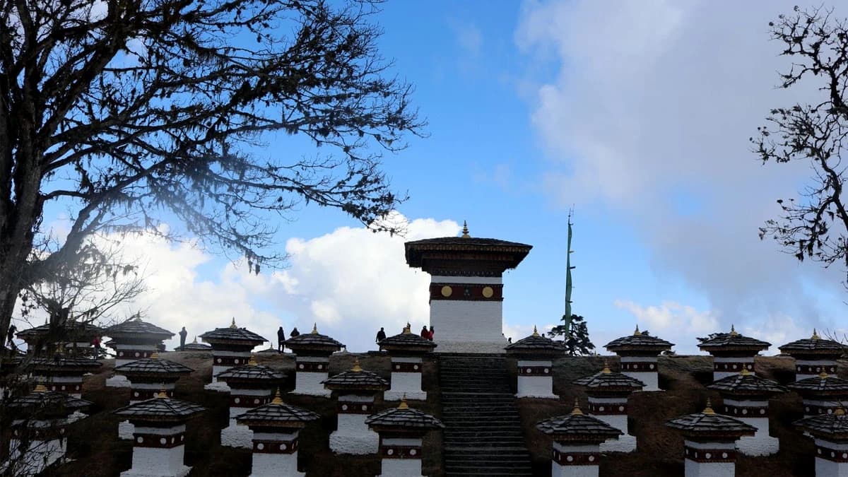dochula pass bhutan