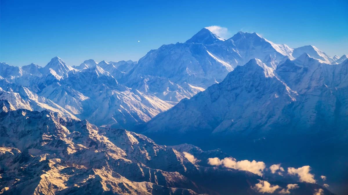 everest mountain flight