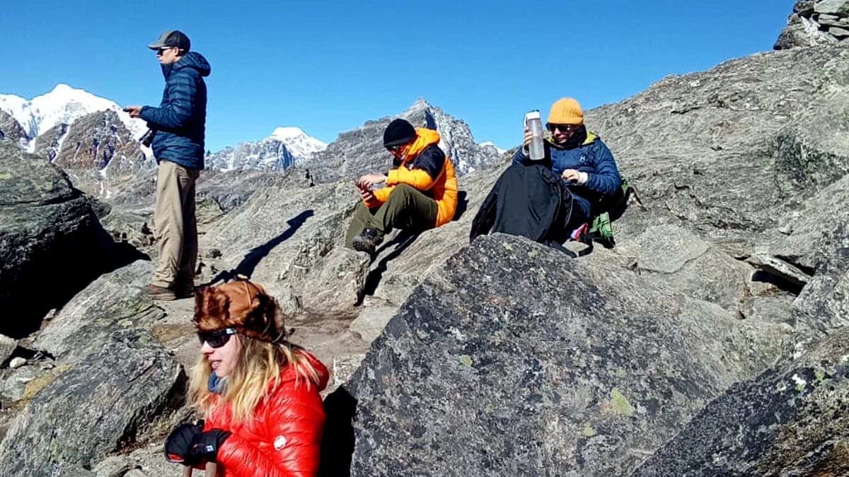 everest three passes