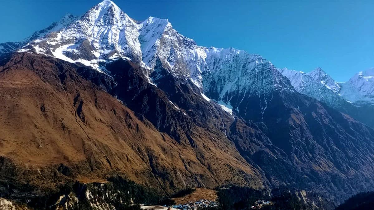 manaslu annapurna three high pass trek