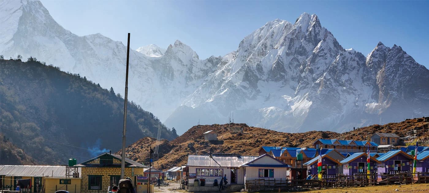 manaslu trek guide