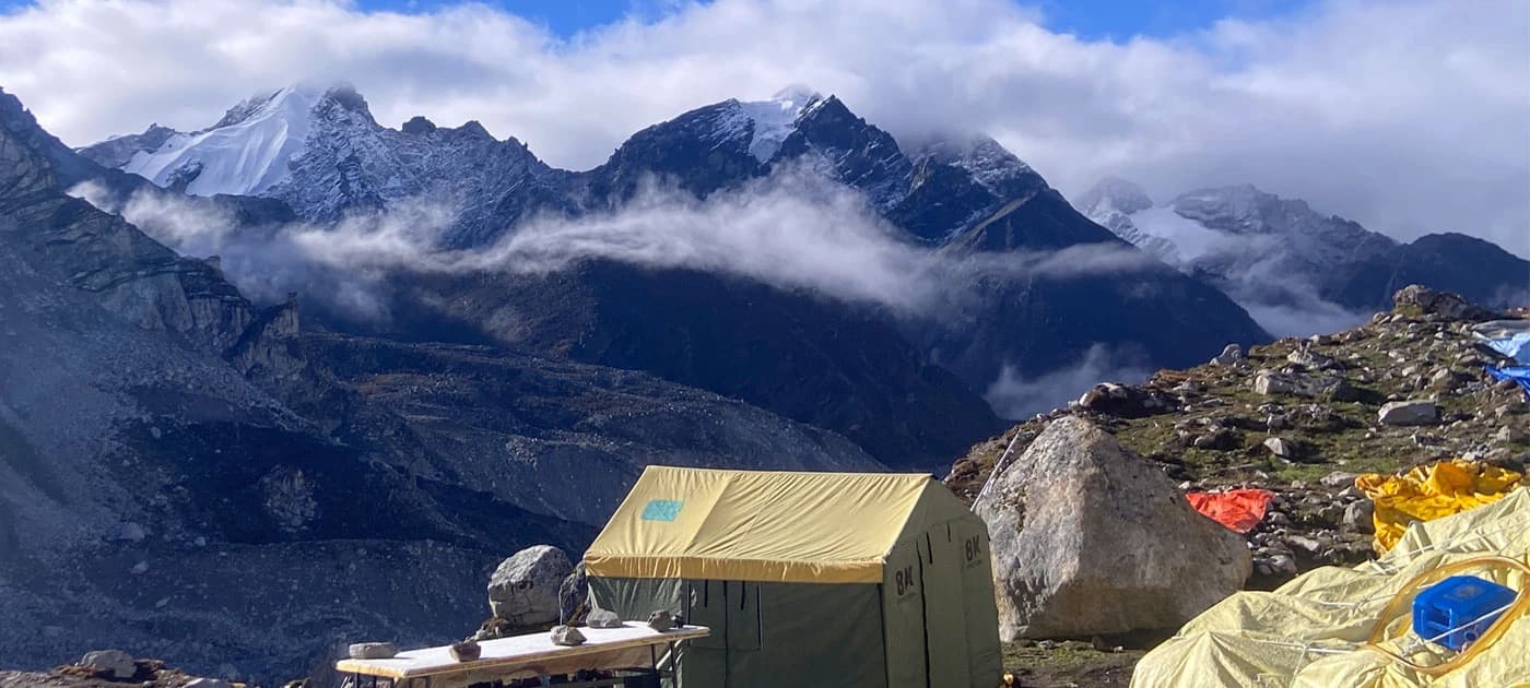 october treks nepal