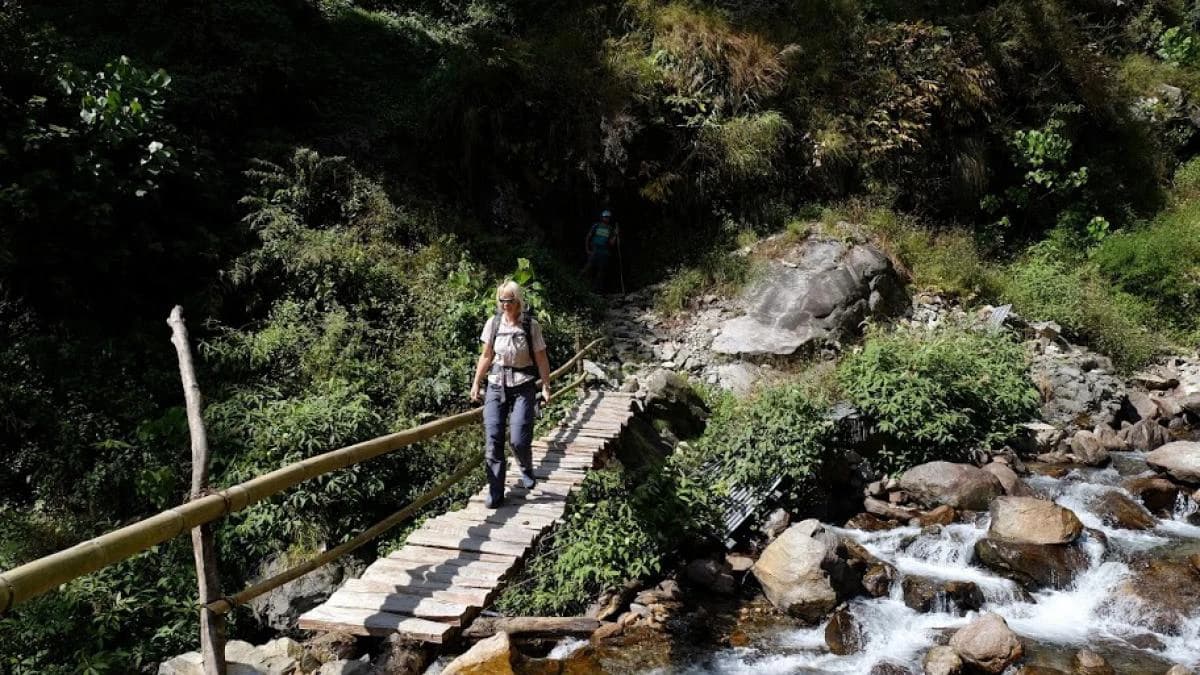on the way to kanchenjunga circuit