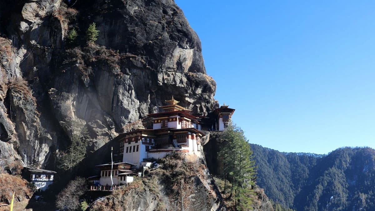 tigers nest monastery in bhutan