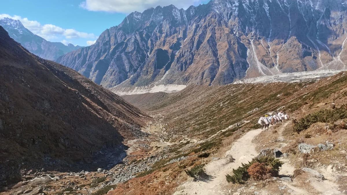 tsum valley route