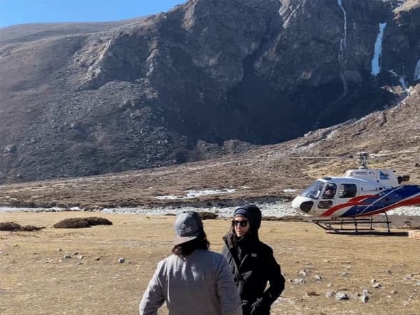 everest base camp helicopter tour with landing