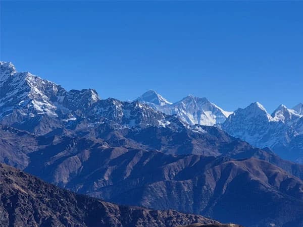 everest pikey peak view