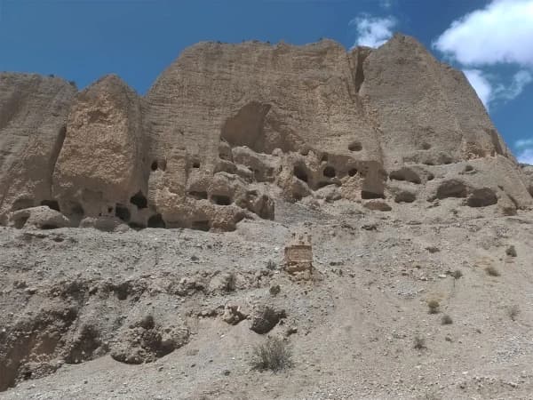 Tashi Kabum Cave Temple