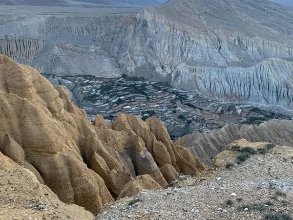 Trekking Upper Mustang