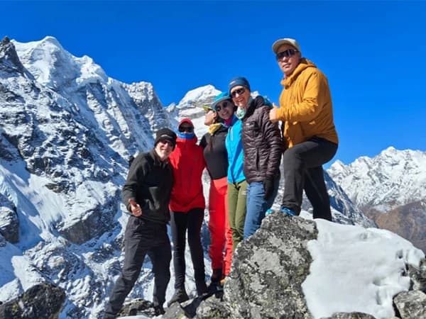 mera and island peak climbing via amphu lapcha pass