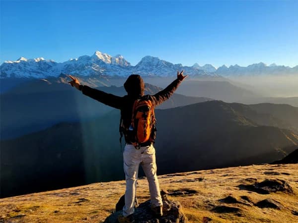 pikey peak trekking